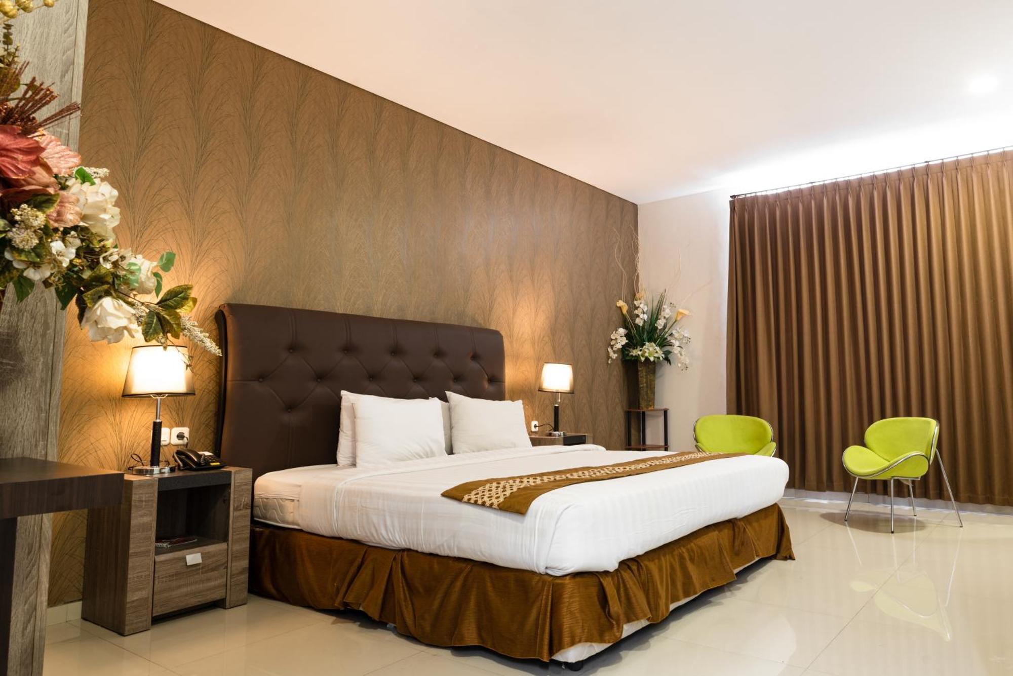 Neo Cempaka Hill Hotel Jembel Exteriér fotografie